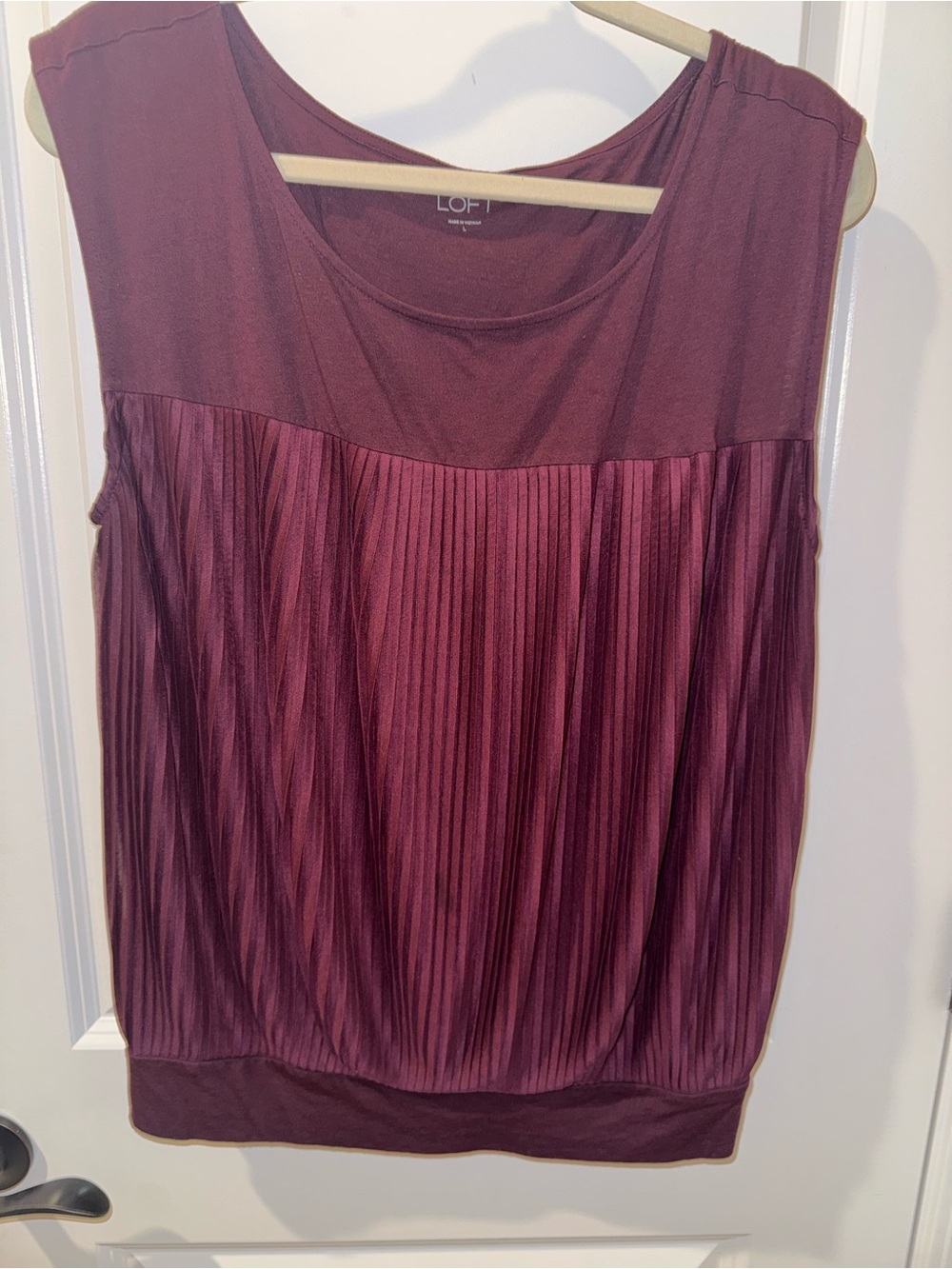 LOFT Pleated Sleeveless Tank in Deep Wine